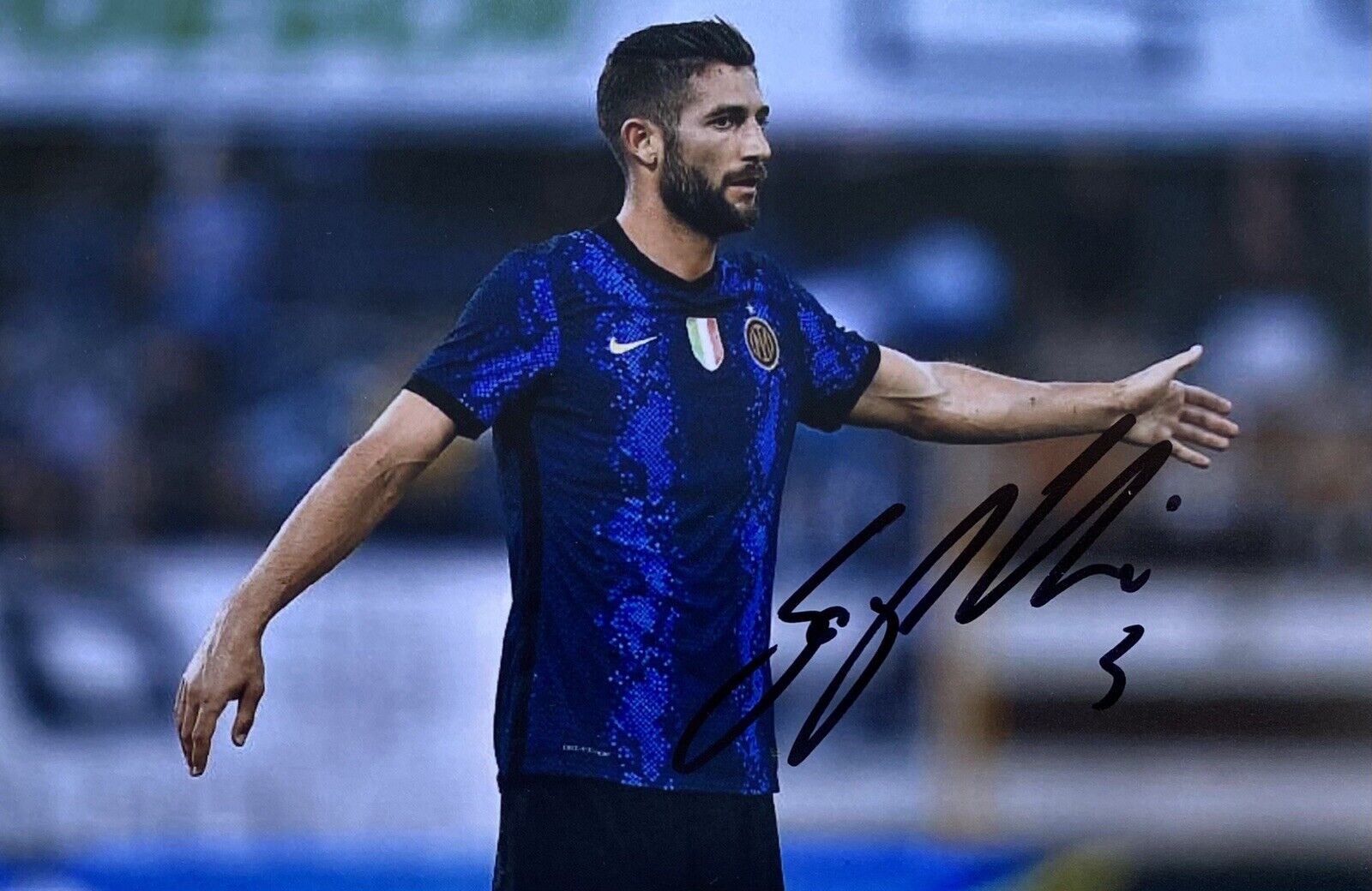 Roberto Gagliardini Genuine Hand Signed Inter Milan 6X4 Photo Poster painting 2