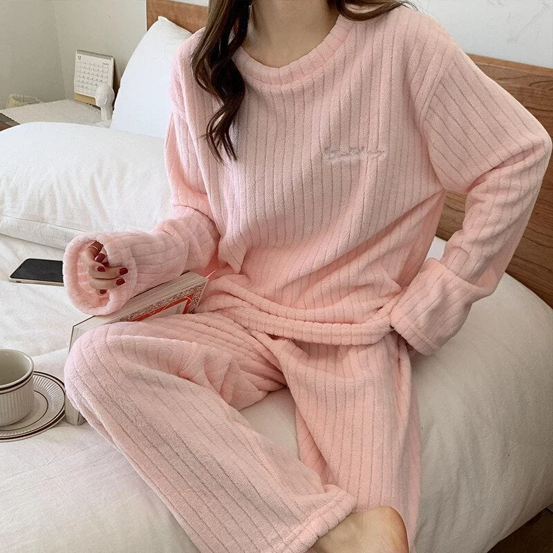 FINETOO 2PCS/Set Winter Warm Flannel Women Pyjamas Sets Plush Velvet Long Sleeve Sleepwear Nightwear Coral Fleece Girls Homewear