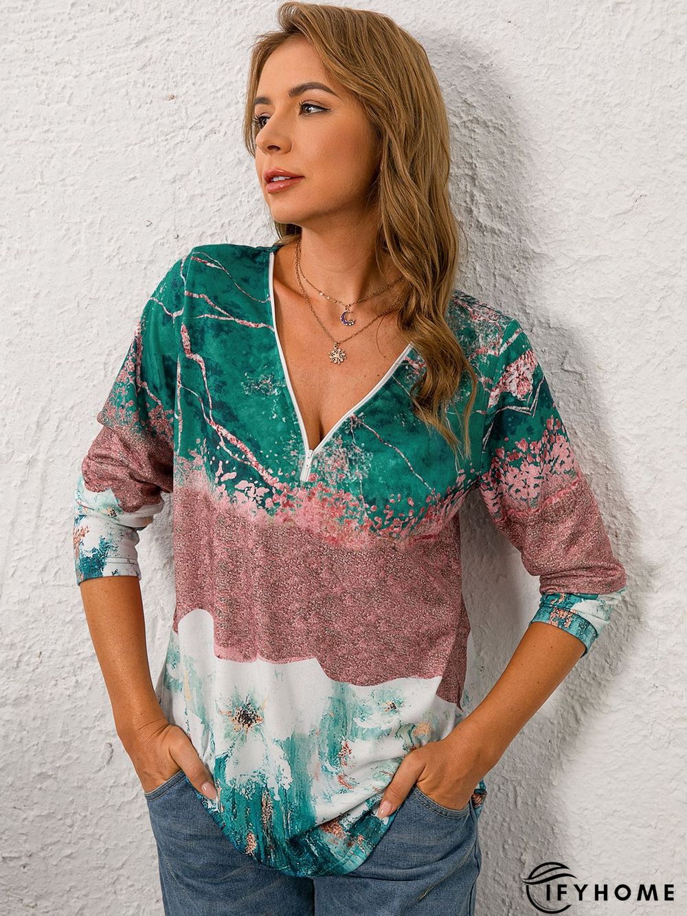 Cotton-Blend Abstract Fit V Neck Top | IFYHOME