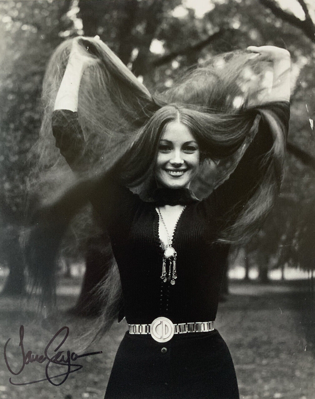 JANE SEYMOUR HAND SIGNED 8x10 Photo Poster painting SEXY YOUNG ACTRESS AUTOGRAPH AUTHENTIC