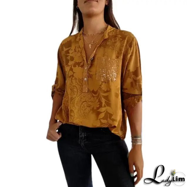 Sporty and breathable blouse