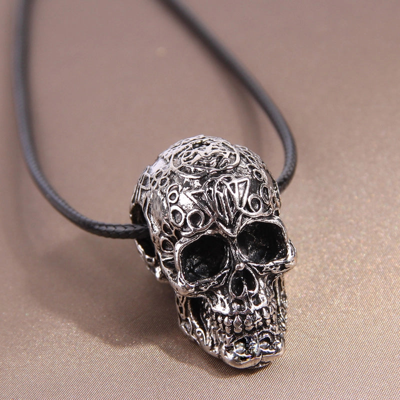 Cool Style Spider Spider Web Skull Alloy Wax Rope Inlay Rhinestones Halloween Men’s Pendant Necklace
