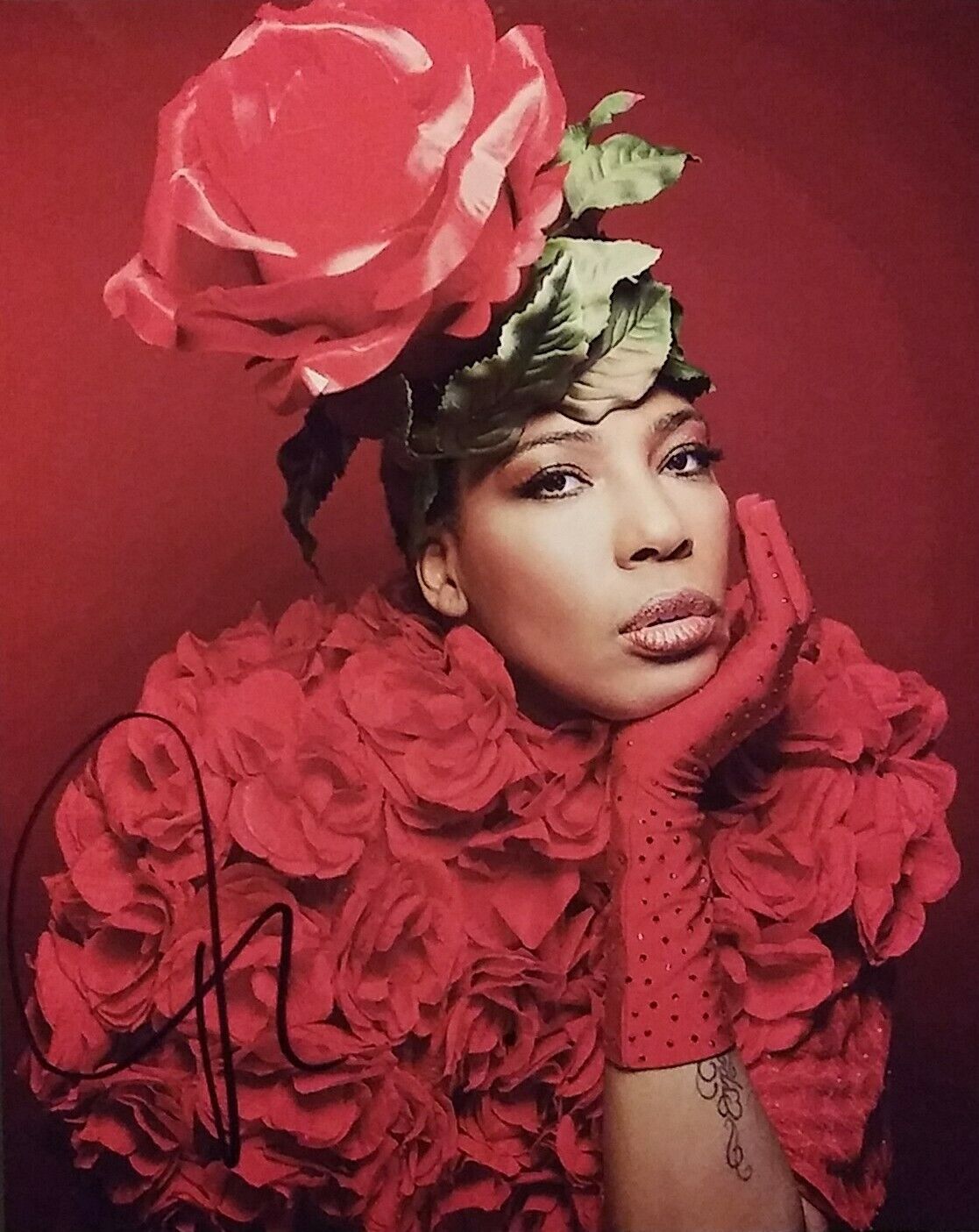 Macy Gray signed 8 x 10