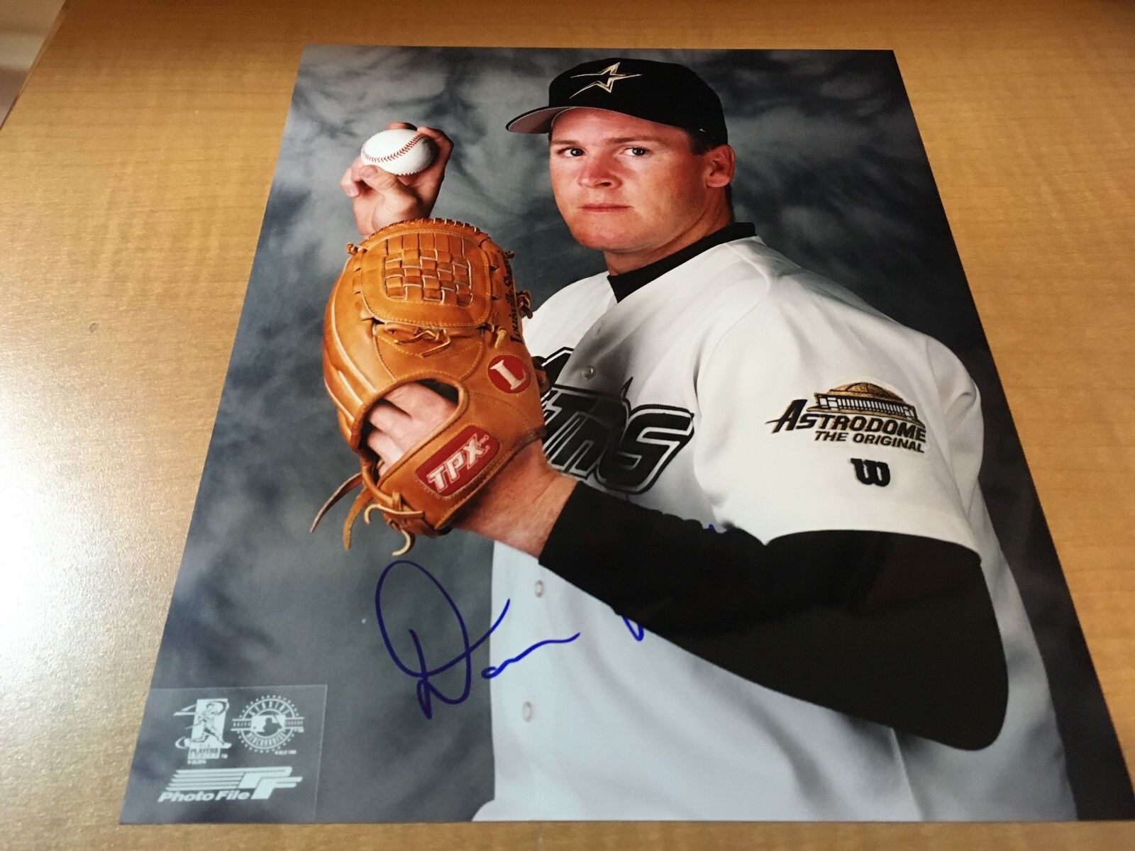 Donnie Wall Houston Astros Signed 8 x 10