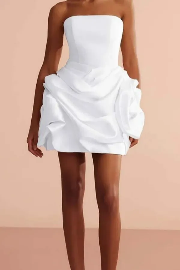Lussooy White Elegant Satin Strapless Sleeveless Pleated Short Prom Dress      