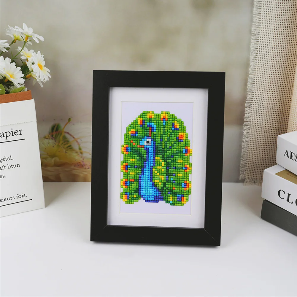 8pcs Animal DIY Mini Partial Round Diamond Painting Set Desktop Decor No Frame(12*17cm)