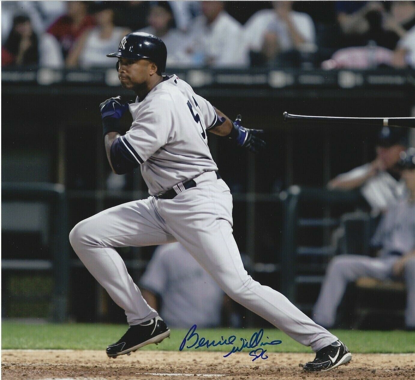 Bernie Williams Autographed Signed 8x10 Photo Poster painting ( Yankees ) REPRINT