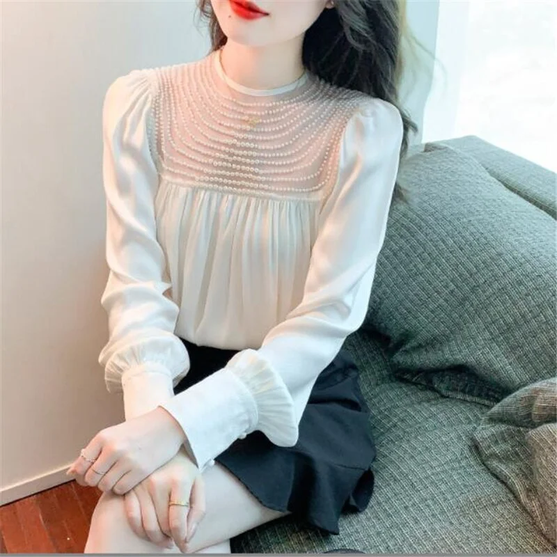 Shiny Beaded Blouses Female Shirt Flares sleeve O-neck Sweet Women Clothing Spring Loose OL Pullover Grace Blouses Women Shirt