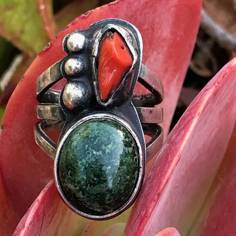 Navajo Red Coral and Green Turquoise Ring Size 7 1/4