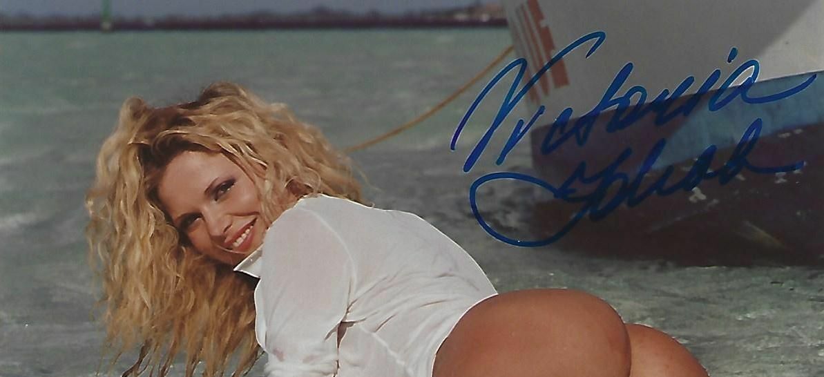 Victoria Zdrok Signed 4x6 Photo Poster painting BAS COA Playboy 1994 Candid Picture Autograph 98