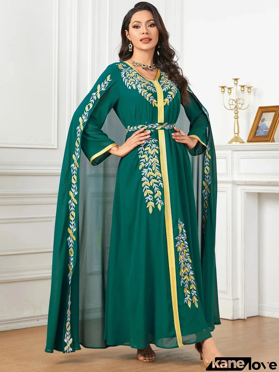 Women's Arabian Polyester Full Sleeves Embroidery Pattern Dress