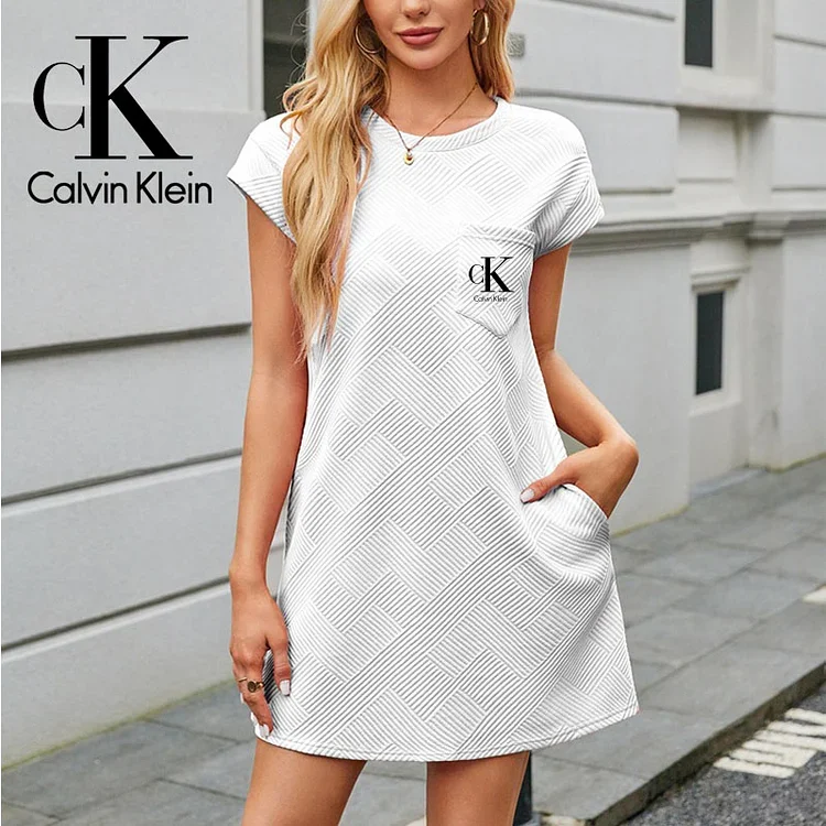 2024 CALVIN KLEIN-ŽAKÁROVÝ VZOR S KULATÝM VÝSTŘIHEM, VOLNÉ ŠATY S KRÁTKÝM RUKÁVEM