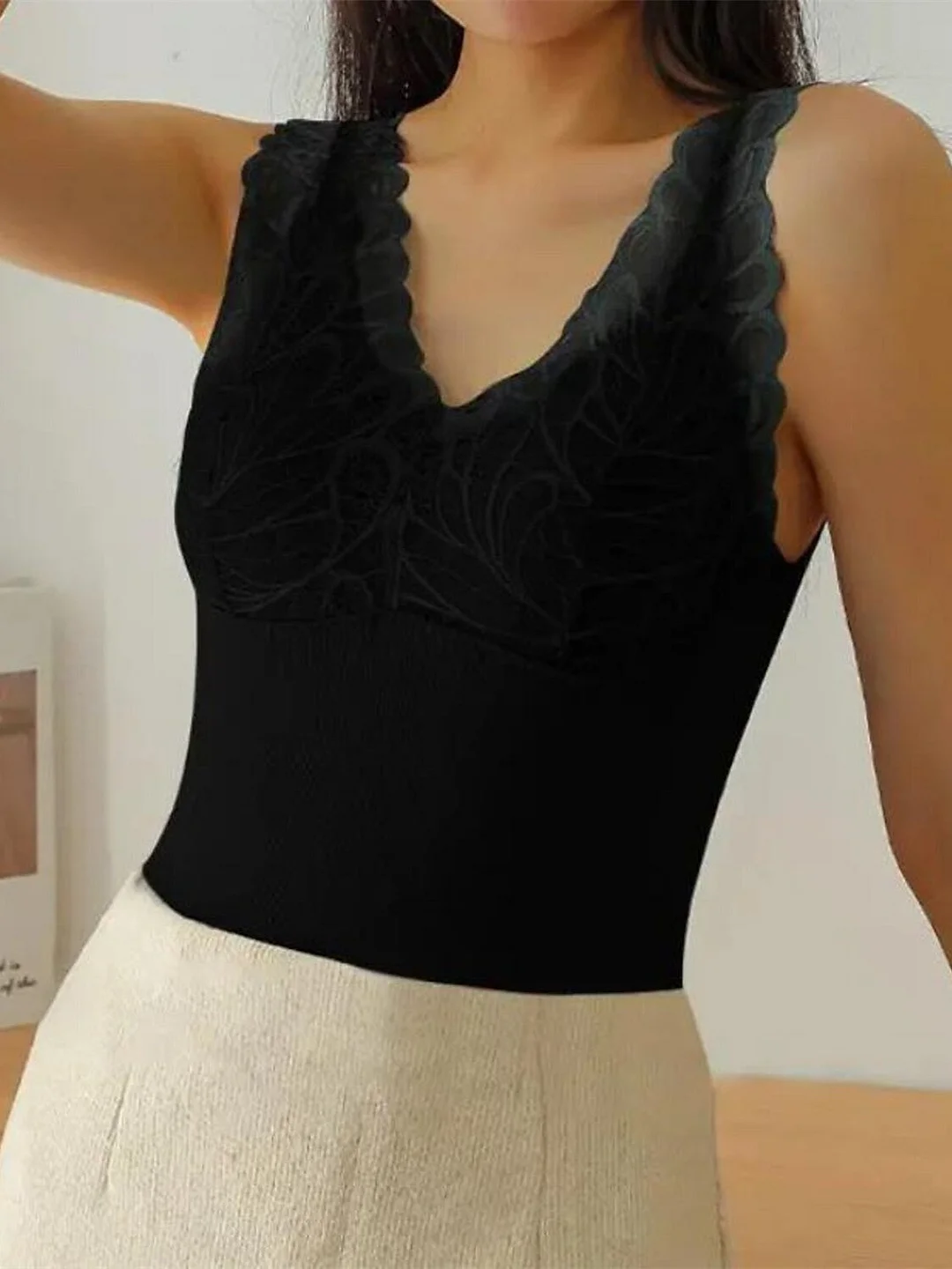 Women's Solid Color Sleeveless V-neck Tank Top