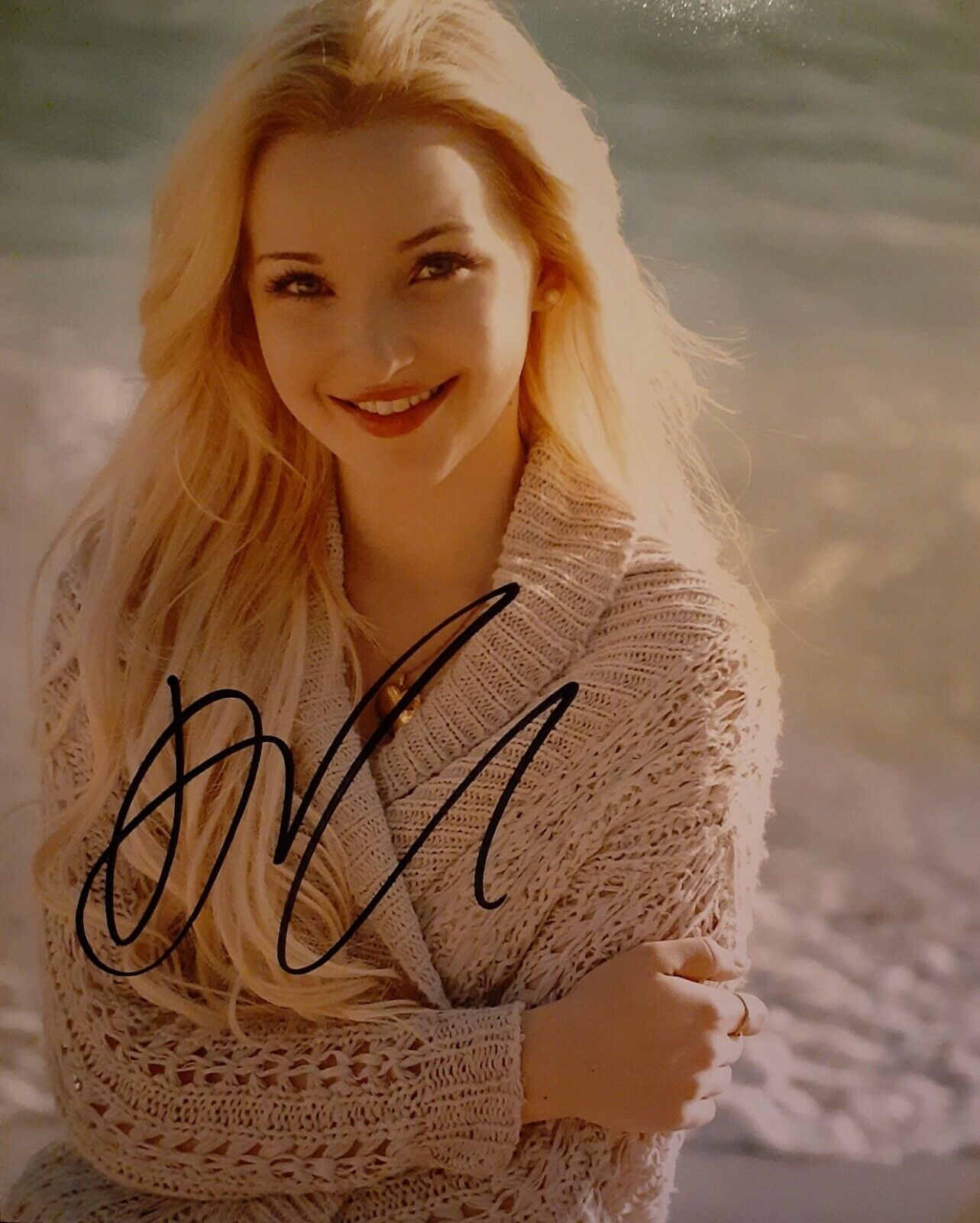 Dove Cameron signed 8x10