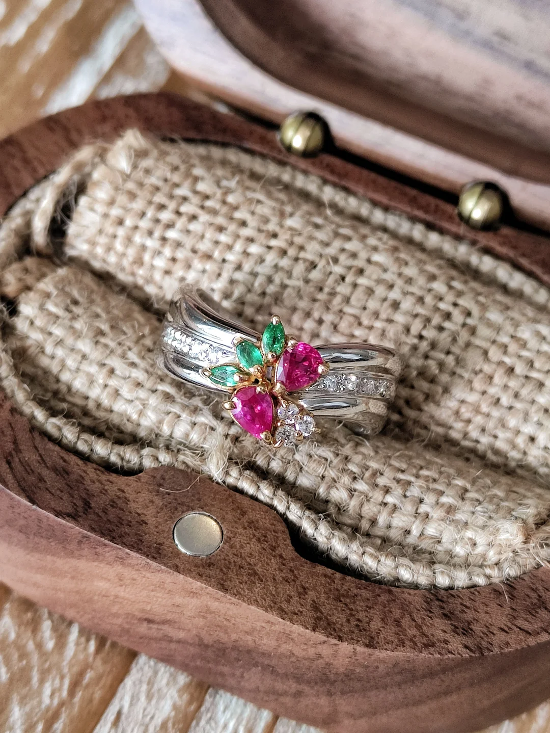 S391 红宝石祖母绿钻石铂金戒指PT900/K18，红宝石0.48ct，钻石0.10ct，7.4g，12/51码【红宝颜色美，小精品】