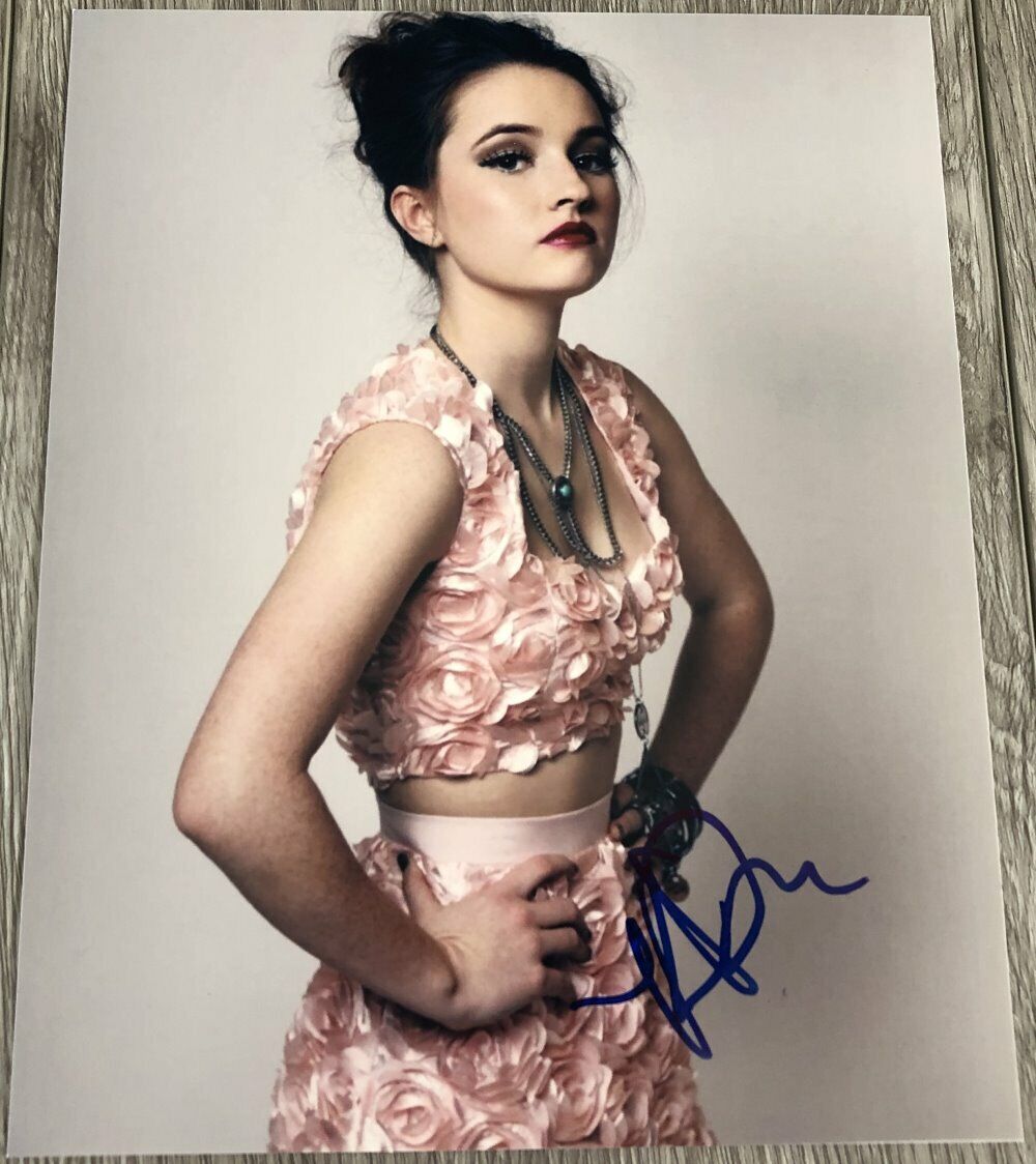 KAITLYN DEVER SIGNED AUTOGRAPH UNBELIEVABLE BOOKSMART 8x10 Photo Poster painting B w/EXACT PROOF