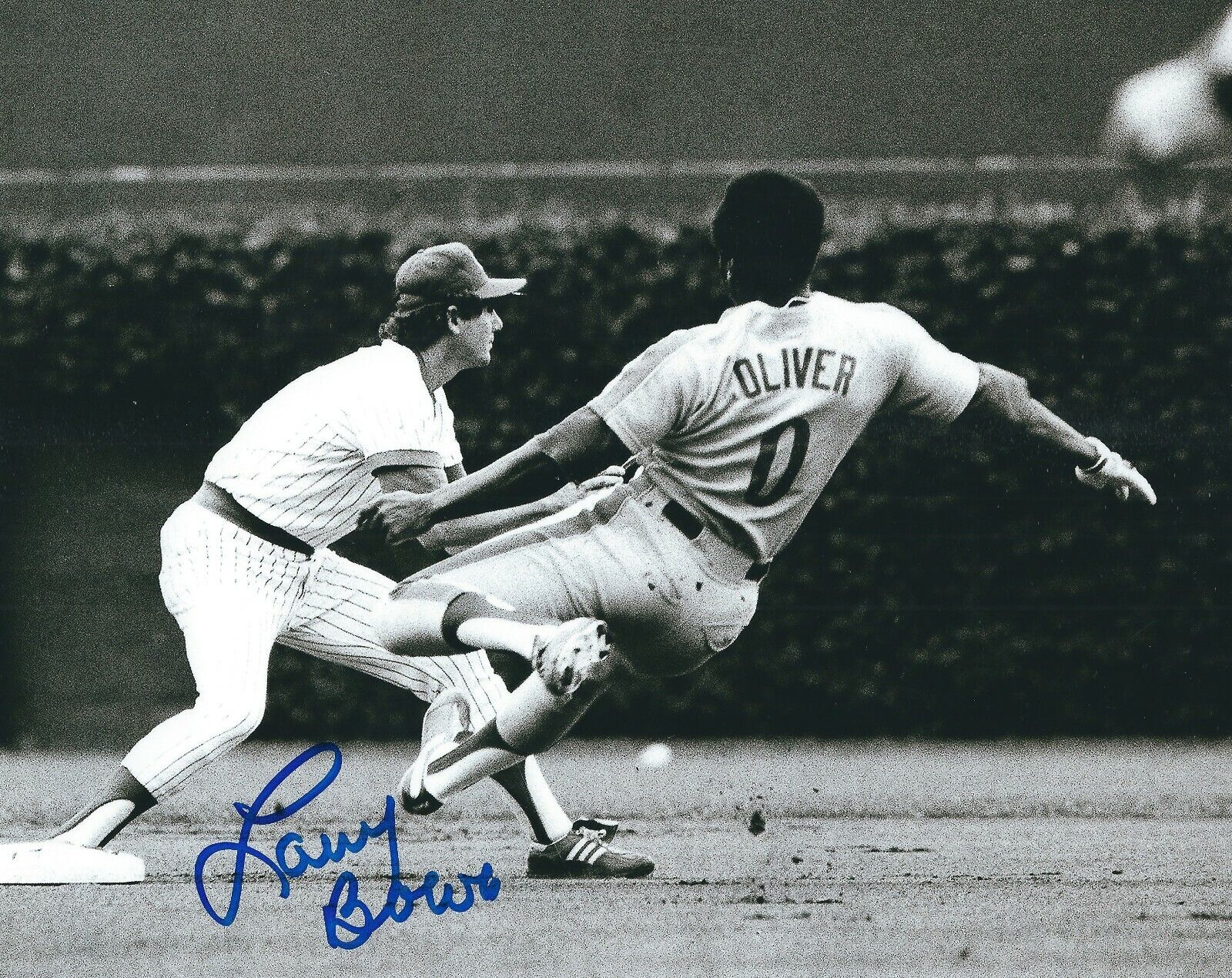 Signed 8x10 LARRY BOWA Chicago Cubs Autographed Photo Poster painting - COA