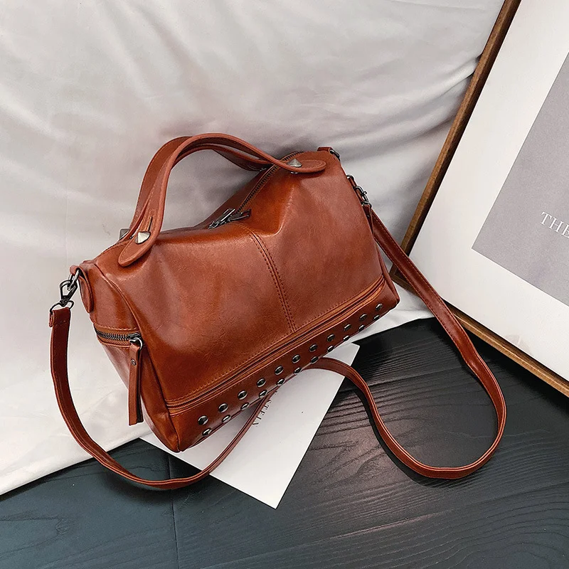 Single Shoulder Diagonal Bag Soft Leather
