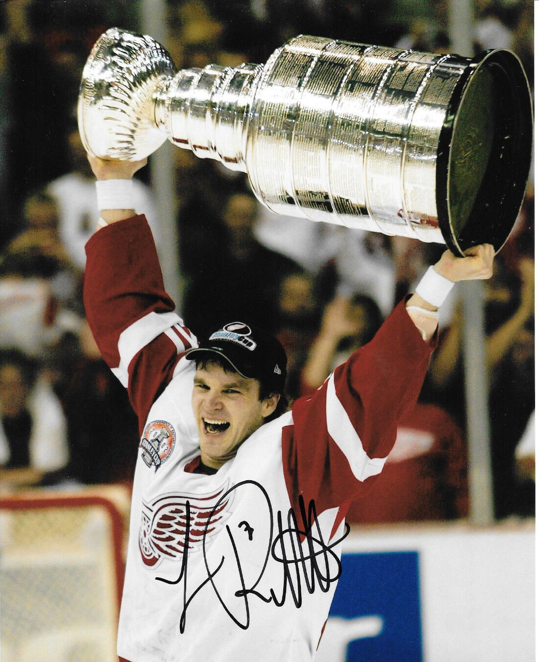 GFA Detroit Red Wings * LUC ROBITAILLE * Signed 9x10 Photo Poster painting MH4 COA