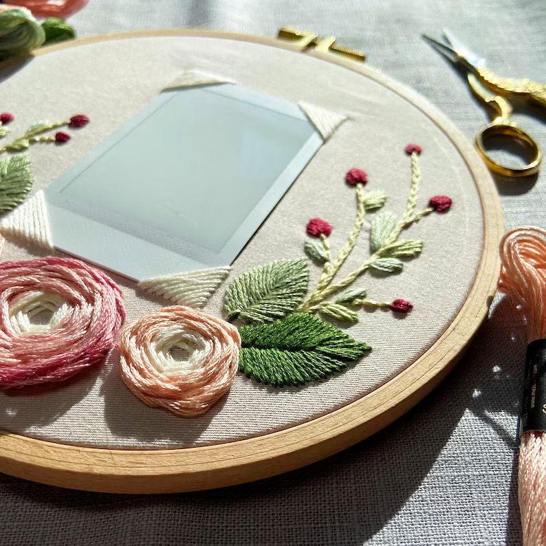 Instant Photo Frame Embroidery Kit & Youtube Video+Instruction