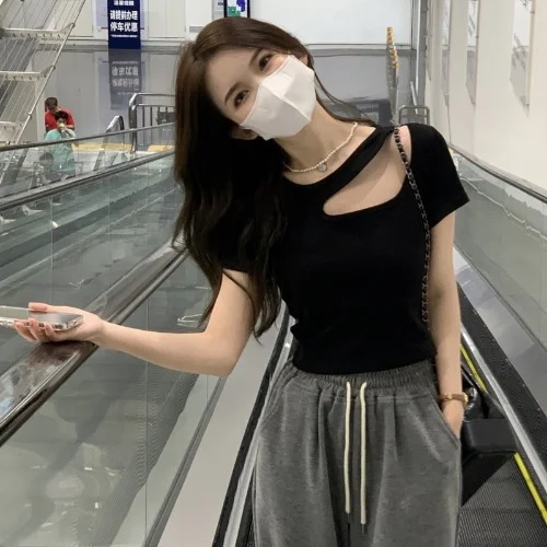 Pongl Pongl New 20 Summer 2024 Pure Desire Design Sense Hollow Slim Short Bottom Shirt Short-Sleeved T Shirt Women's Top