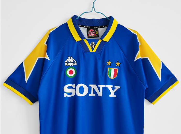Retro 1995-1996 Juventus away Football shirt Thai Quality