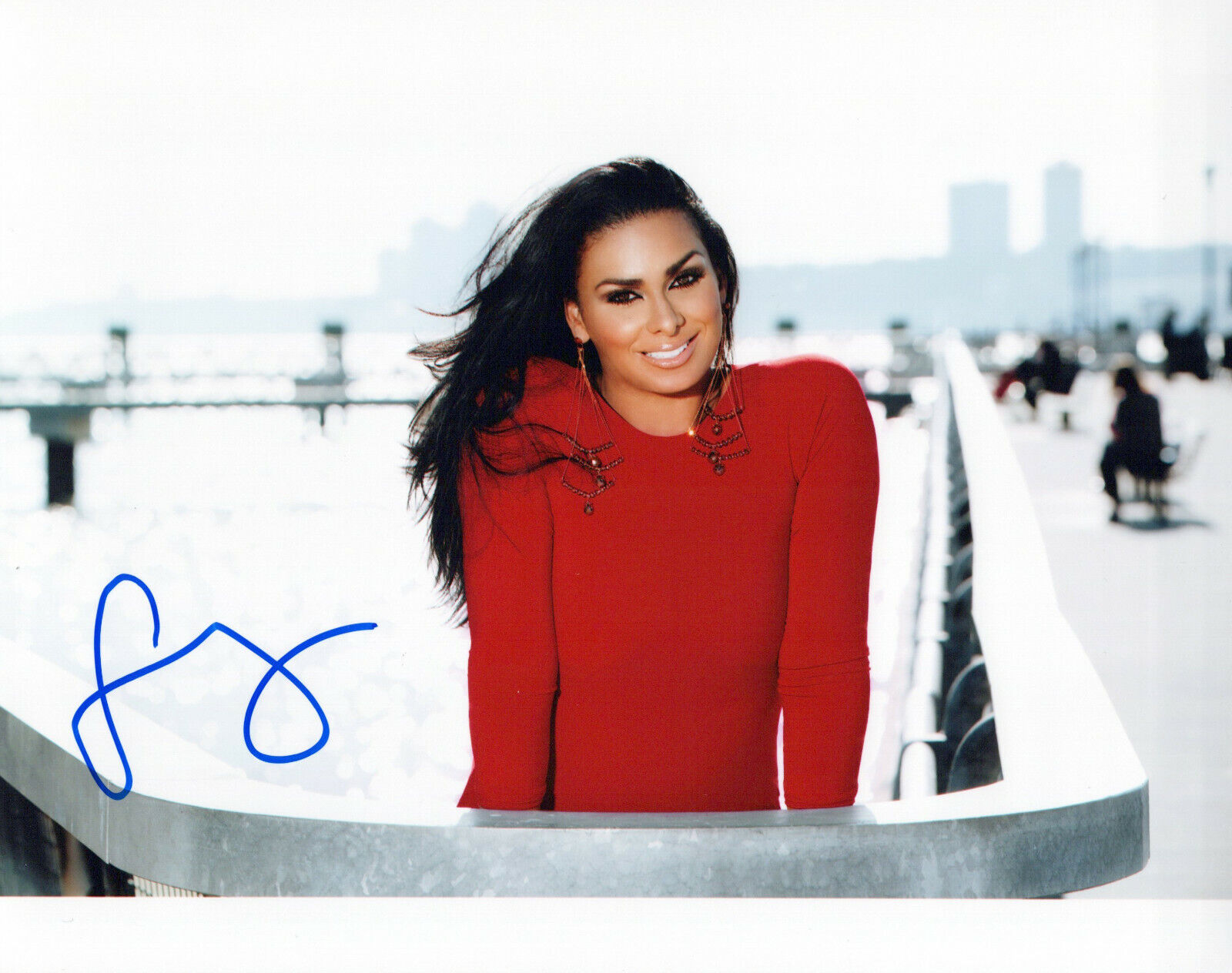 Laura Govan glamour shot autographed Photo Poster painting signed 8x10 #7