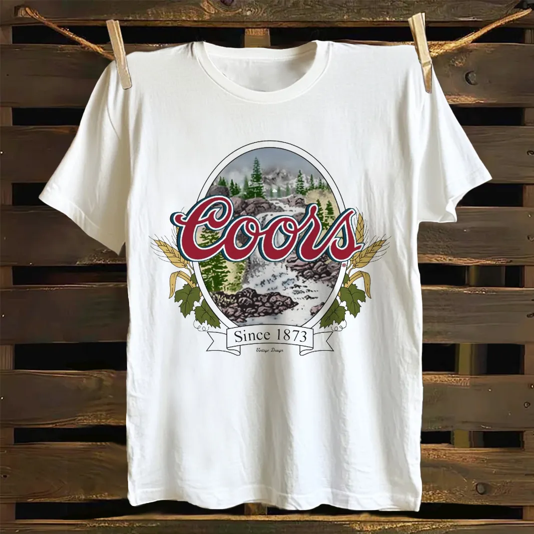 Vintage Mountain Scene Graphic T-shirt