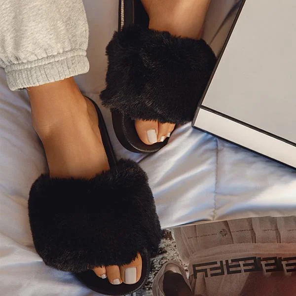 Large Size Fluffy Slippers