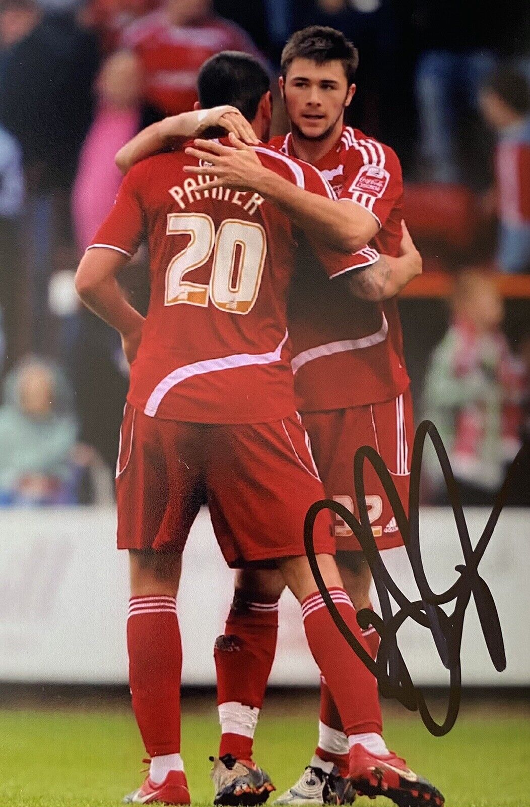 Billy Paynter Genuine Hand Signed Swindon Town 6X4 Photo Poster painting