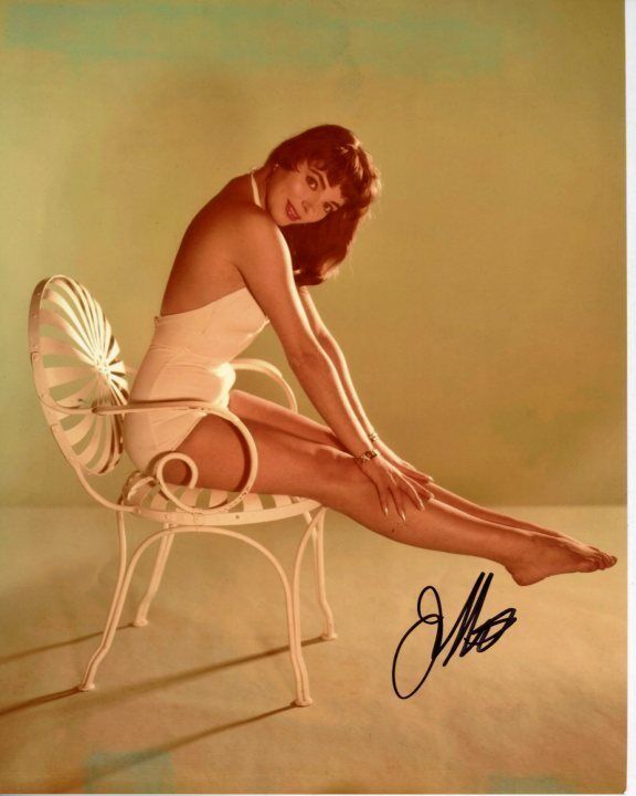 JOAN COLLINS Signed Autographed Photo Poster painting