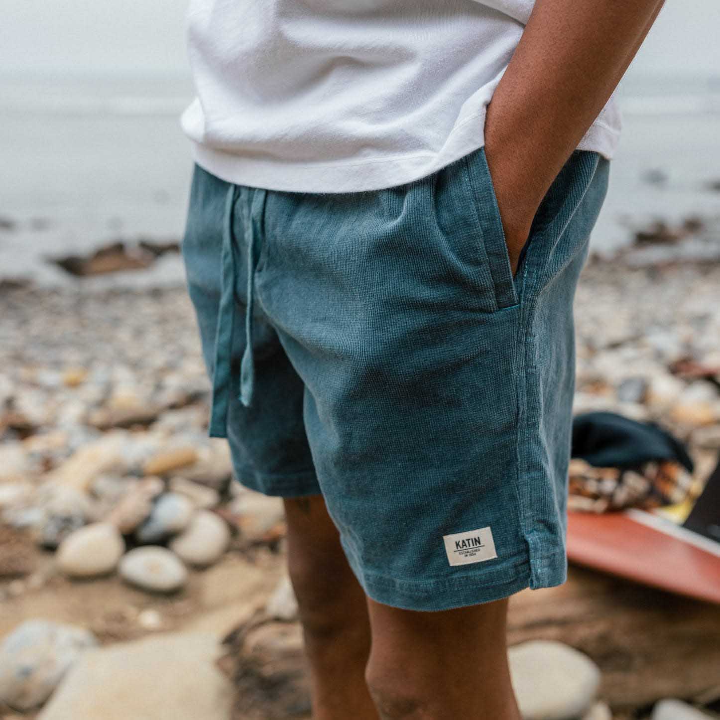 Men's Surf Shorts Vintage Katin Corduroy Hawaiian Beach Summer Daily 7 Inch Walk Shorts Boardshorts