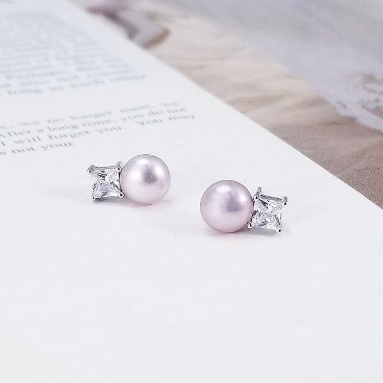 Freshwater Cultured Pearl Classic Earrings