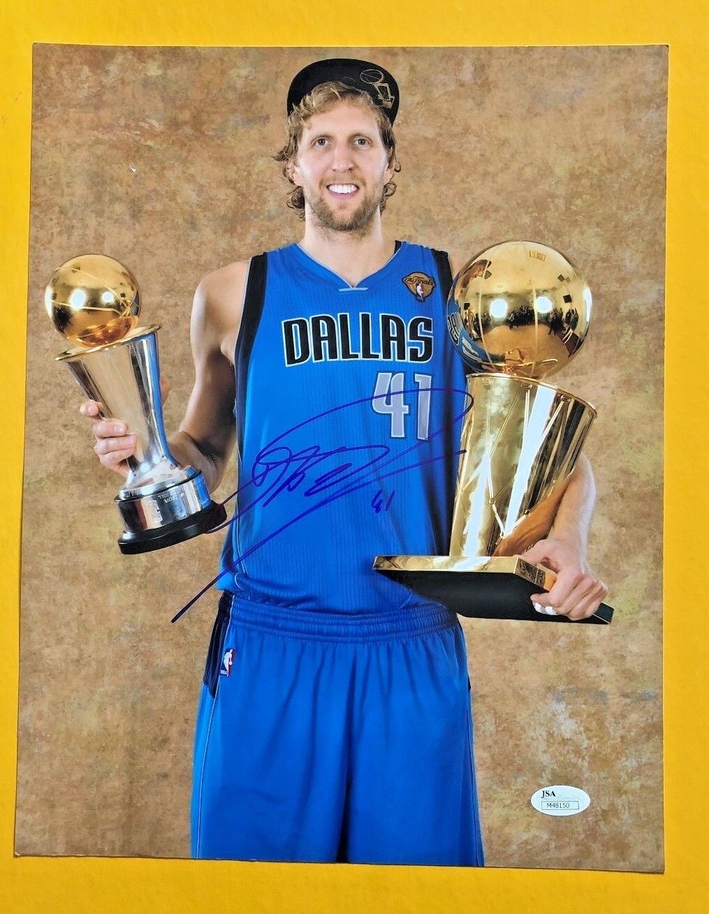 DIRK NOWITZKI SIGNED 11 X14 DALLAS MAVERICKS Photo Poster painting JSA CERTIFIED