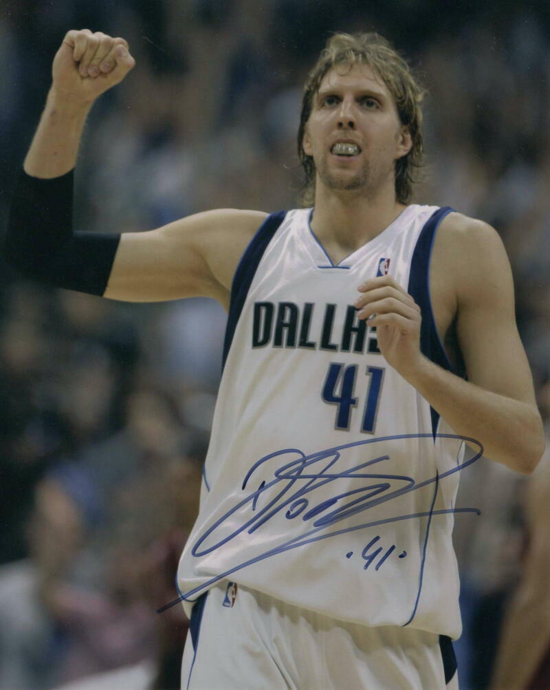 DIRK NOWITZKI SIGNED AUTOGRAPH 8x10 Photo Poster painting - DALLAS MAVS LEGEND, NBA ALL-STAR MVP