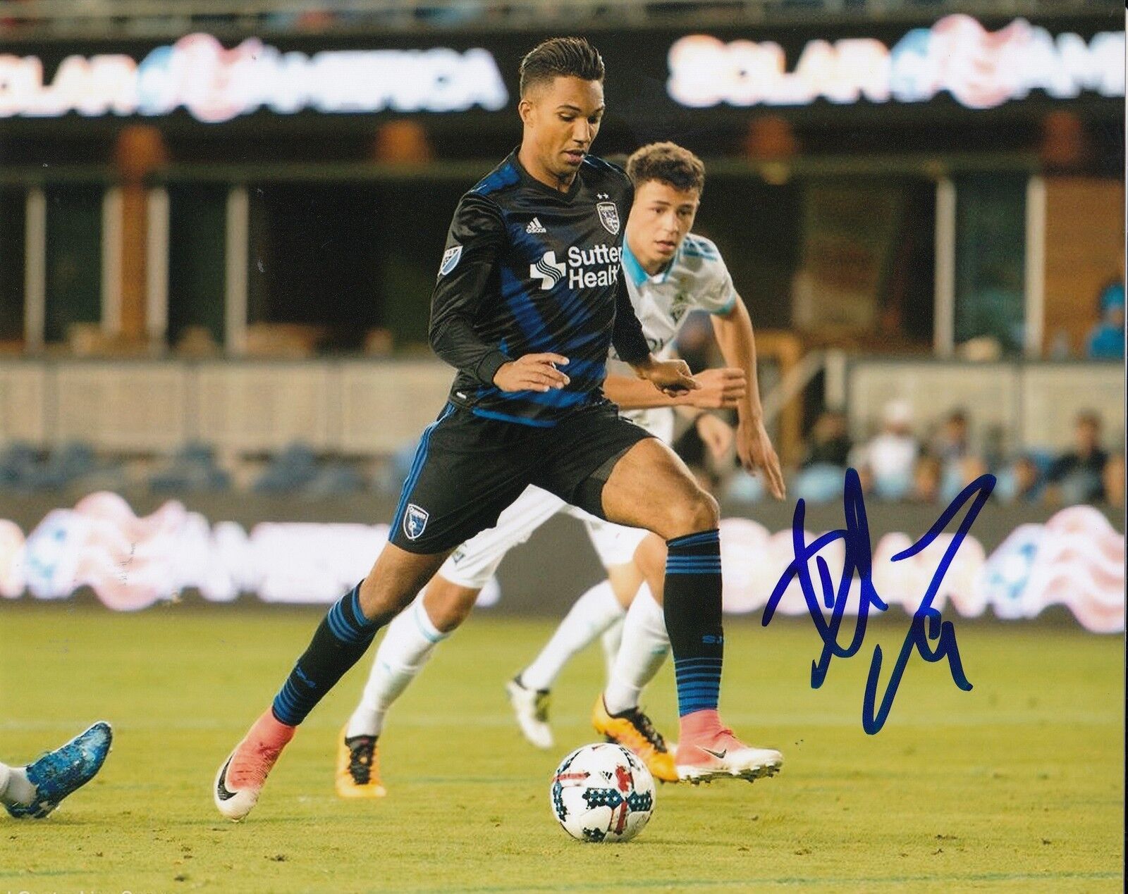 DANNY HOESEN signed (SAN JOSE EARTHQUAKES) MLS SOCCER 8X10 Photo Poster painting W/COA #3