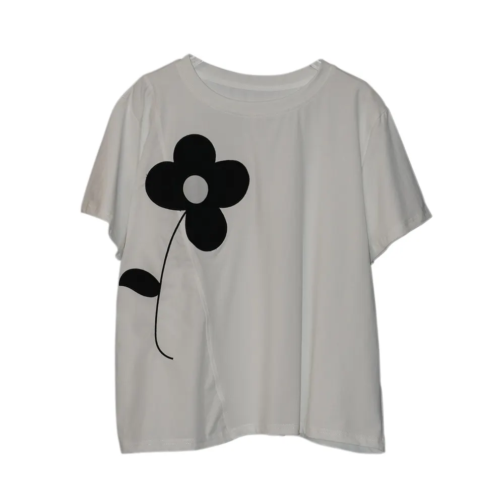 Niche Floral Patch Short-Sleeve T-Shirt