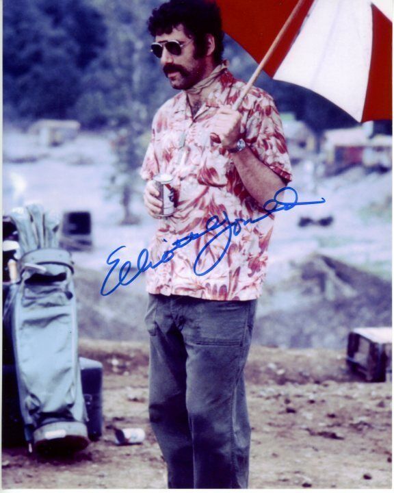 ELLIOTT GOULD signed autographed 8x10 MASH DR. TRAPPER JOHN MCINTYRE Photo Poster painting