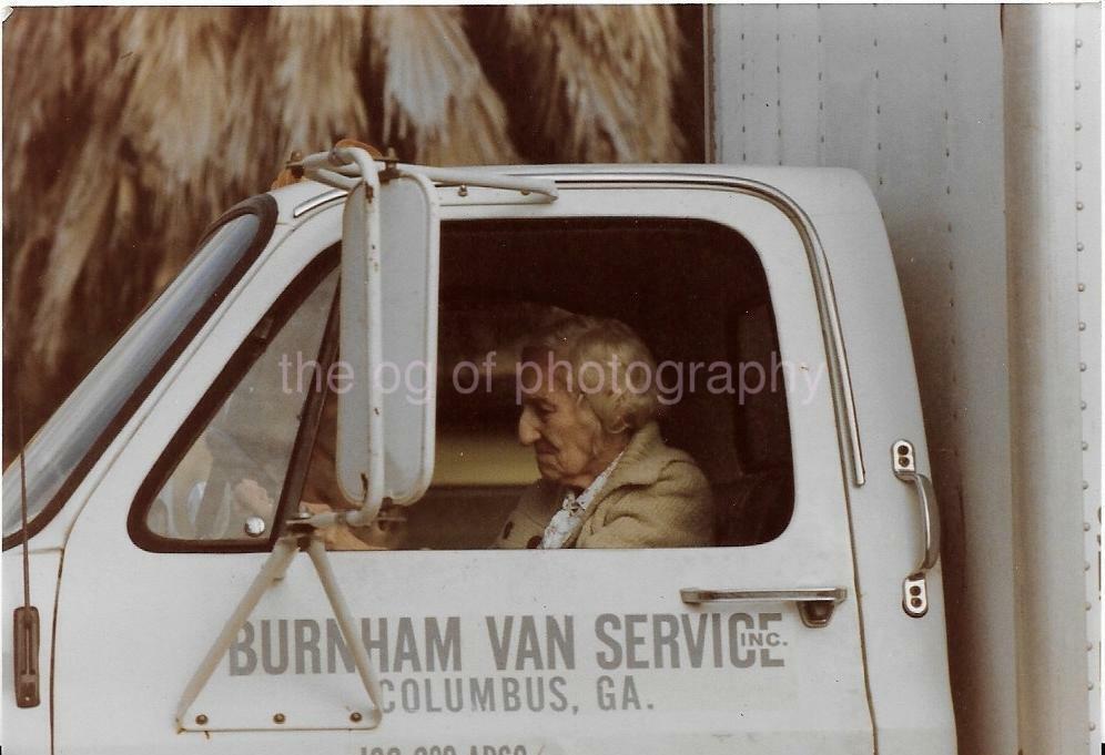 70s Truck Lady OLD FOUND Photo Poster paintingGRAPH Color WOMAN Original Snapshot VINTAGE 01 32