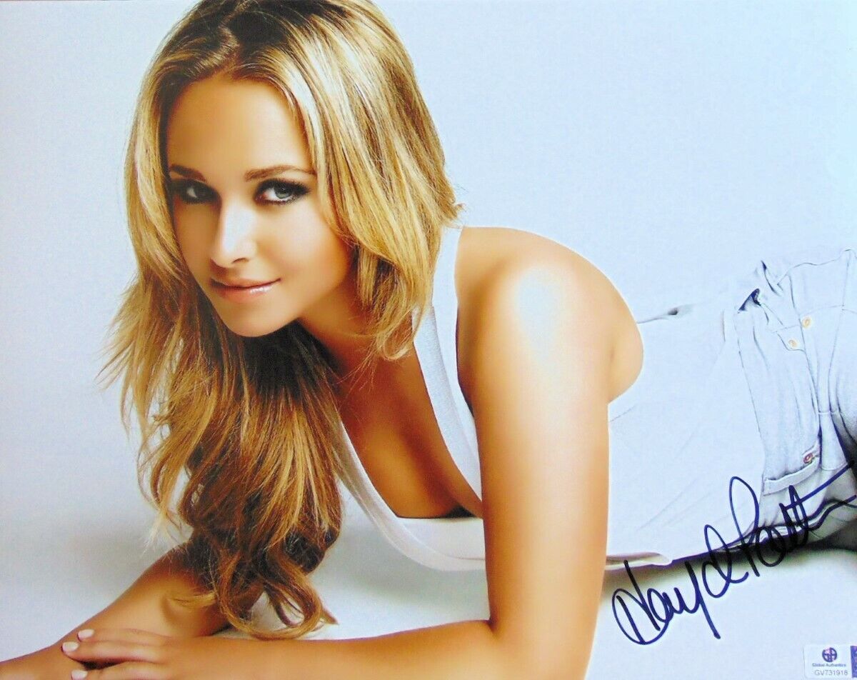 Hayden Panettiere Signed Autographed 11X14 Photo Poster painting Nashville Heroes GV731918