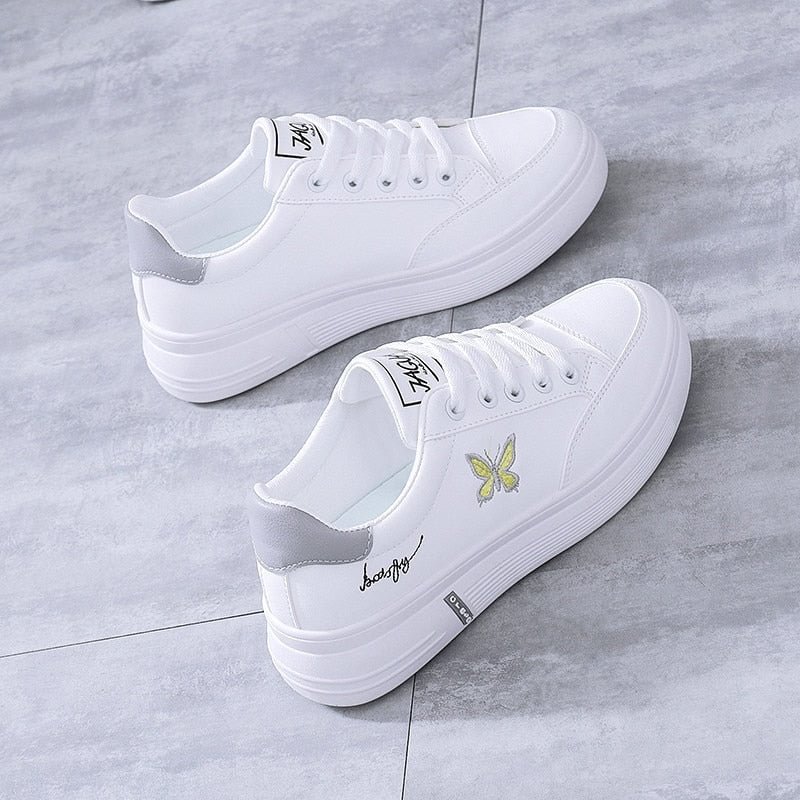 Ladies Sneakers Lace-up Women Vulcanized Shoes Casual Summer Platform Shoes Fashion Butterfly Embroidery Women Sports Sneakers