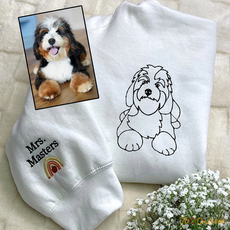 TOSCUSTOM™ Bernedoodle Mom Sweatshirt Custom Embroidered Gift with Name
