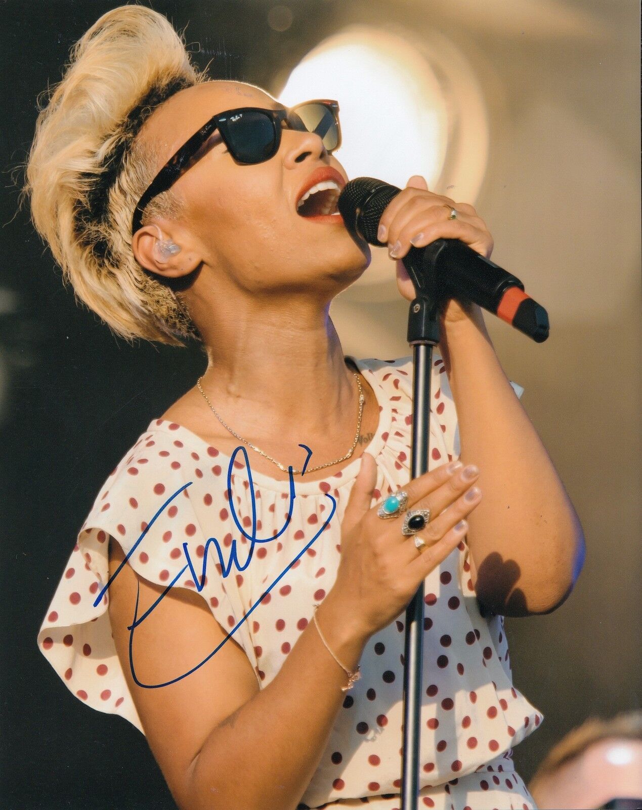 EMELI SANDE signed (MUSIC SINGER) 8X10 Photo Poster painting *NEXT TO ME - HURTS* W/COA #2