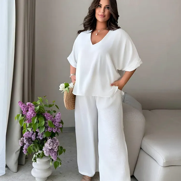 Full-Length Solid Color Set for Plus Size Destination Weddings