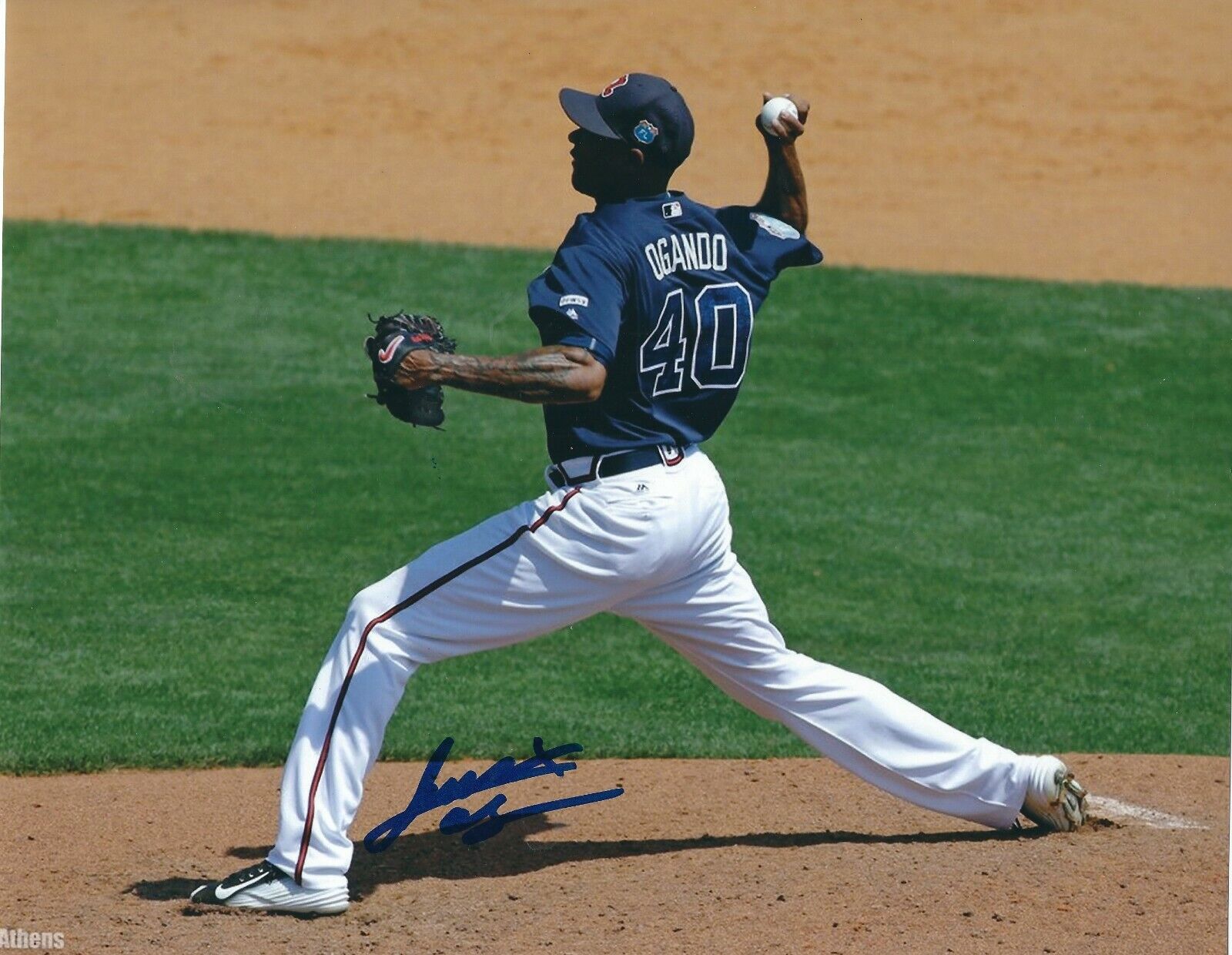 Signed 8x10 ALEXI OGANDO Atlanta Braves Autographed Photo Poster painting - COA