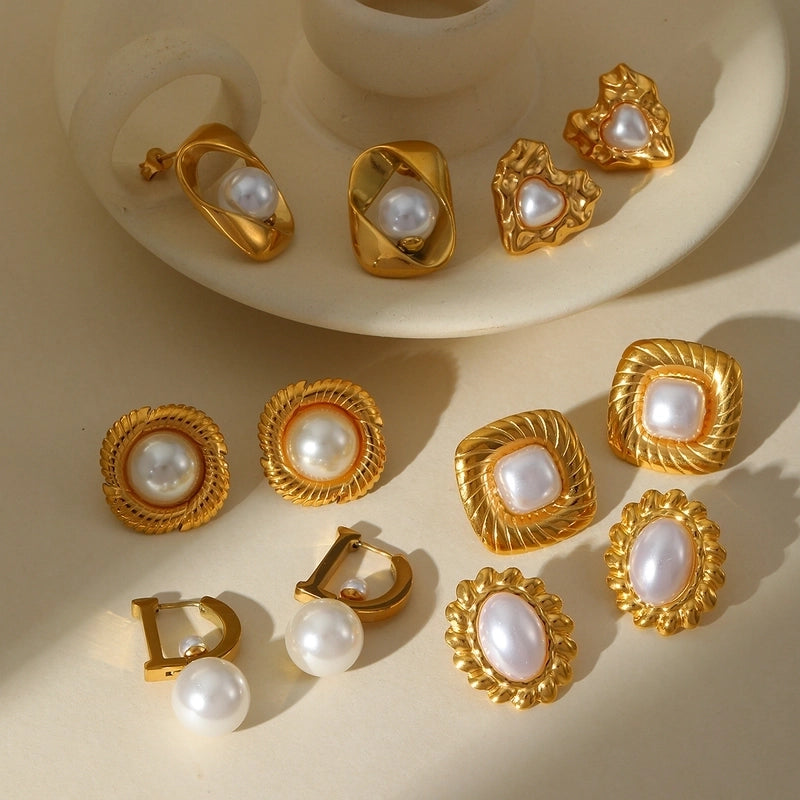 1 Pair Elegant Retro Artistic Irregular Geometric Heart Shape Plating Inlay 304 Stainless Steel Imitation Pearl 18K Gold Plated Ear Studs