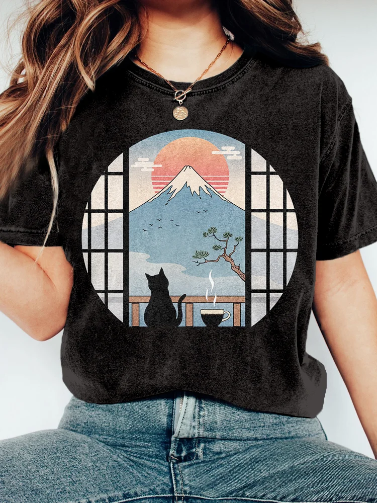 Japanese Mount Fuji Black Cat Tea Washed T Shirt