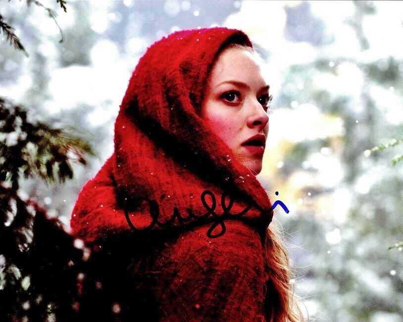 AMANDA SEYFRIED Signed Photo Poster painting - Red Riding Hood