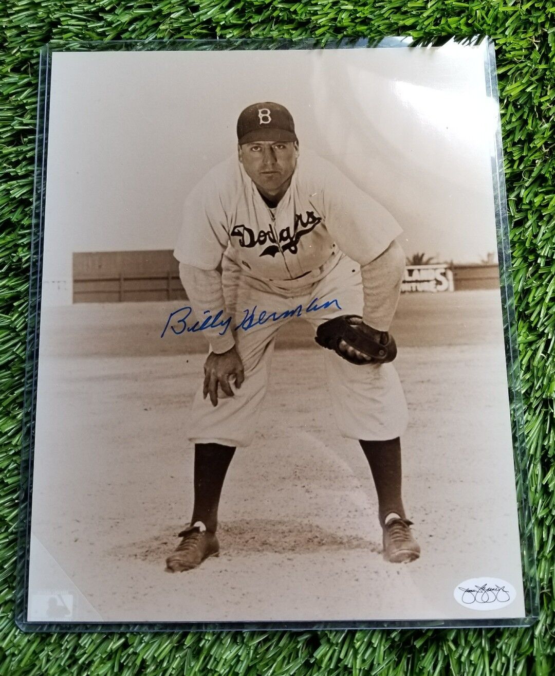 BILLY HERMAN SIGNED 8X10 DODGERS BLACK & WHITE Photo Poster painting JSA STICKER OF APPROVAL