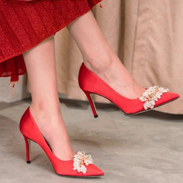 Women's elegant pearls pointed toe pumps for wedding party